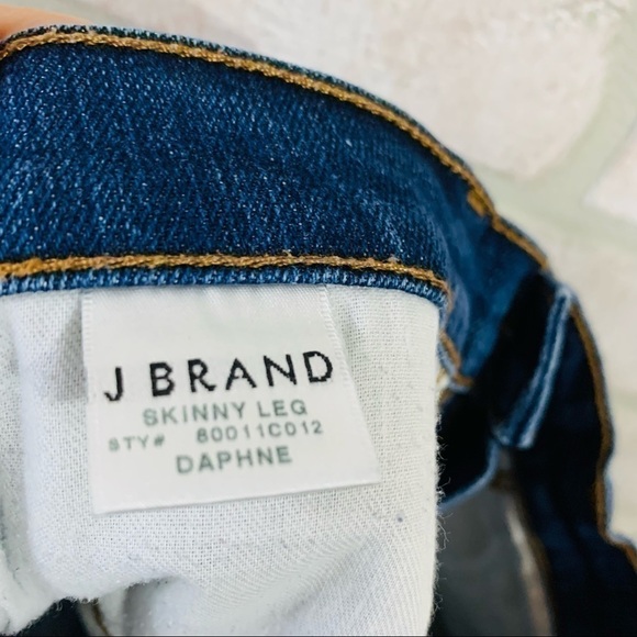 J Brand Skinny Leg Jeans in Daphne Wash Size 28 - Picture 10 of 12